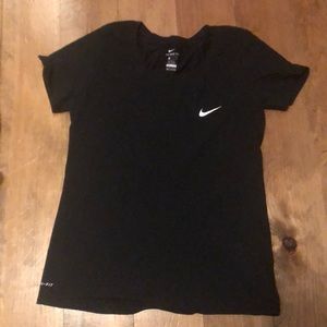 Like new Nike athletic tee!